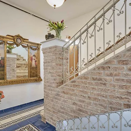 House Plesia2 Daire